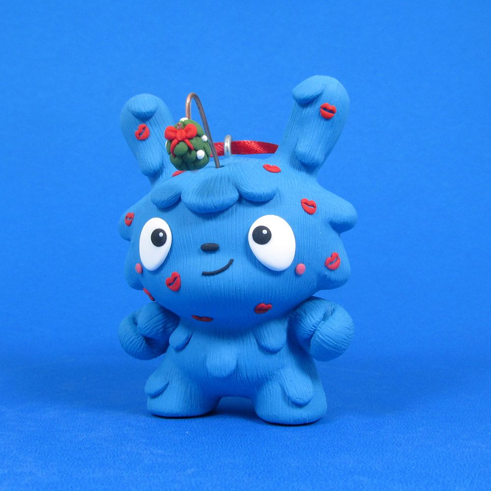 "Mistletoe Monster Ornament" custom Dunny microrun from The Bots